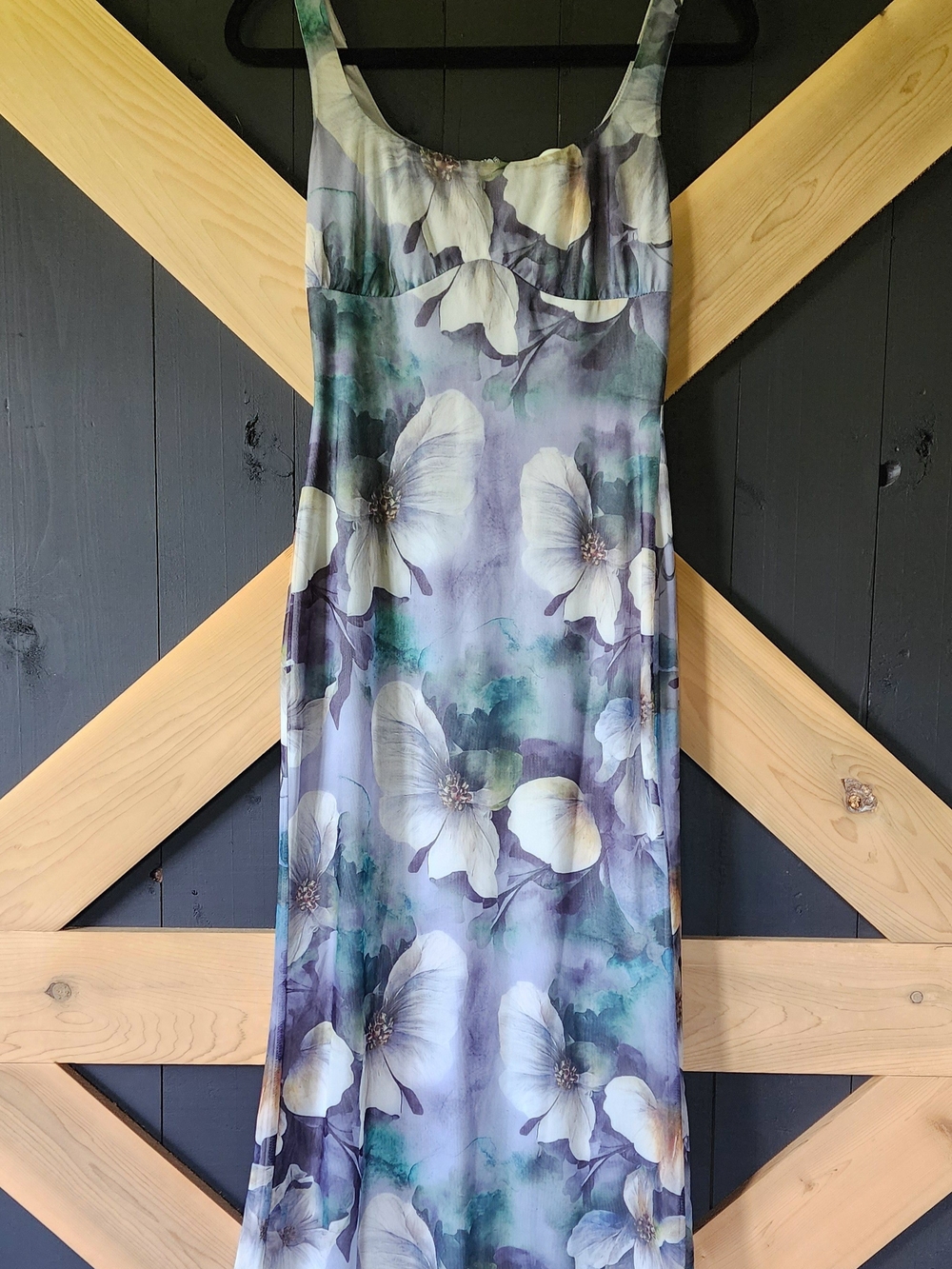 Scoop-Neck Floral Midi Dress in Blue and Green - Picture 2 of 4